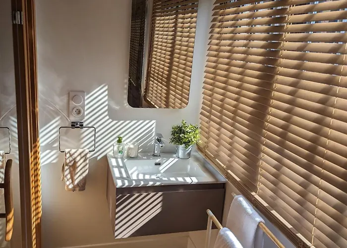 L'atelier Versaillais بيت للعطل *